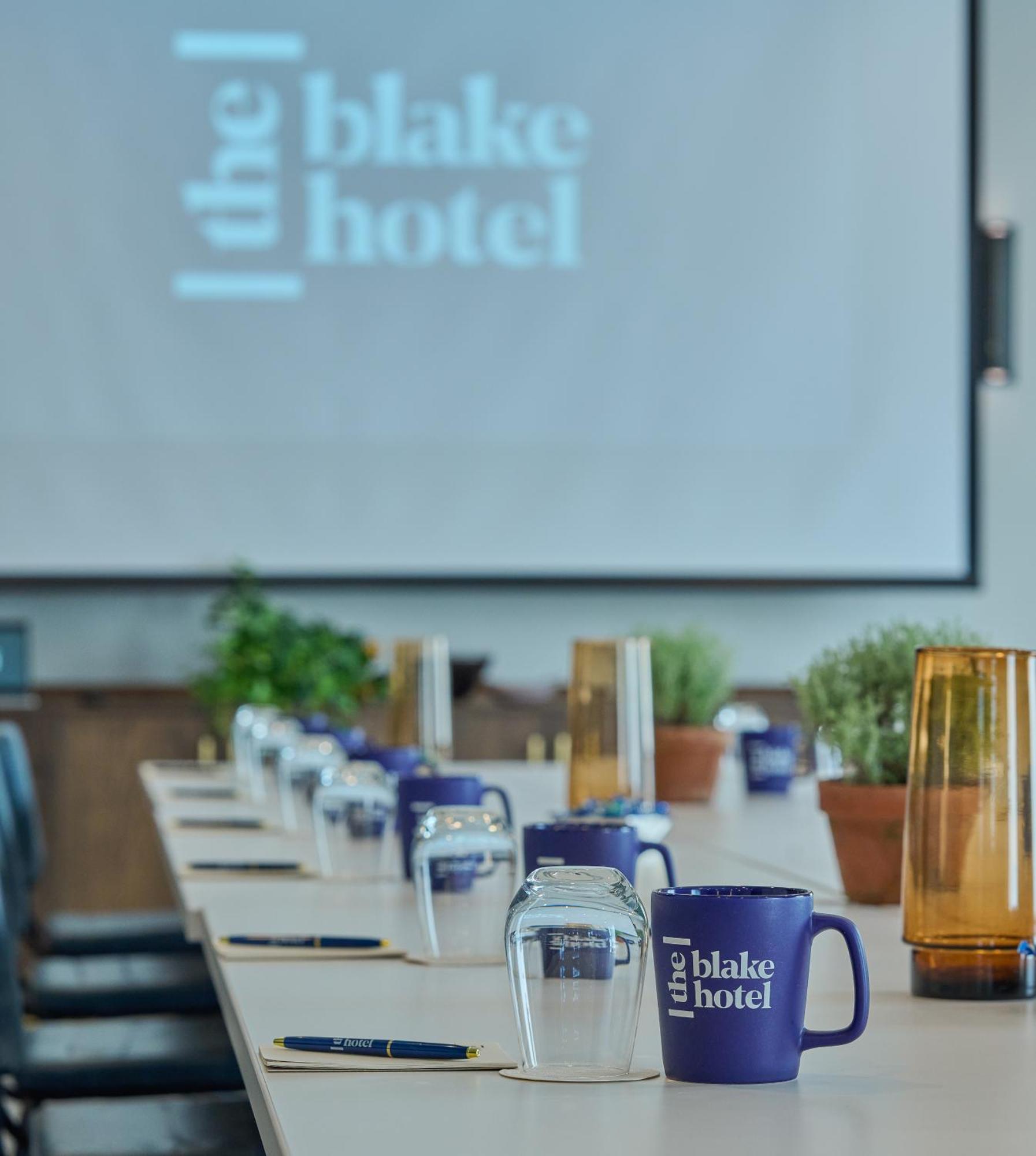 The Blake Hotel New Haven Exterior photo
